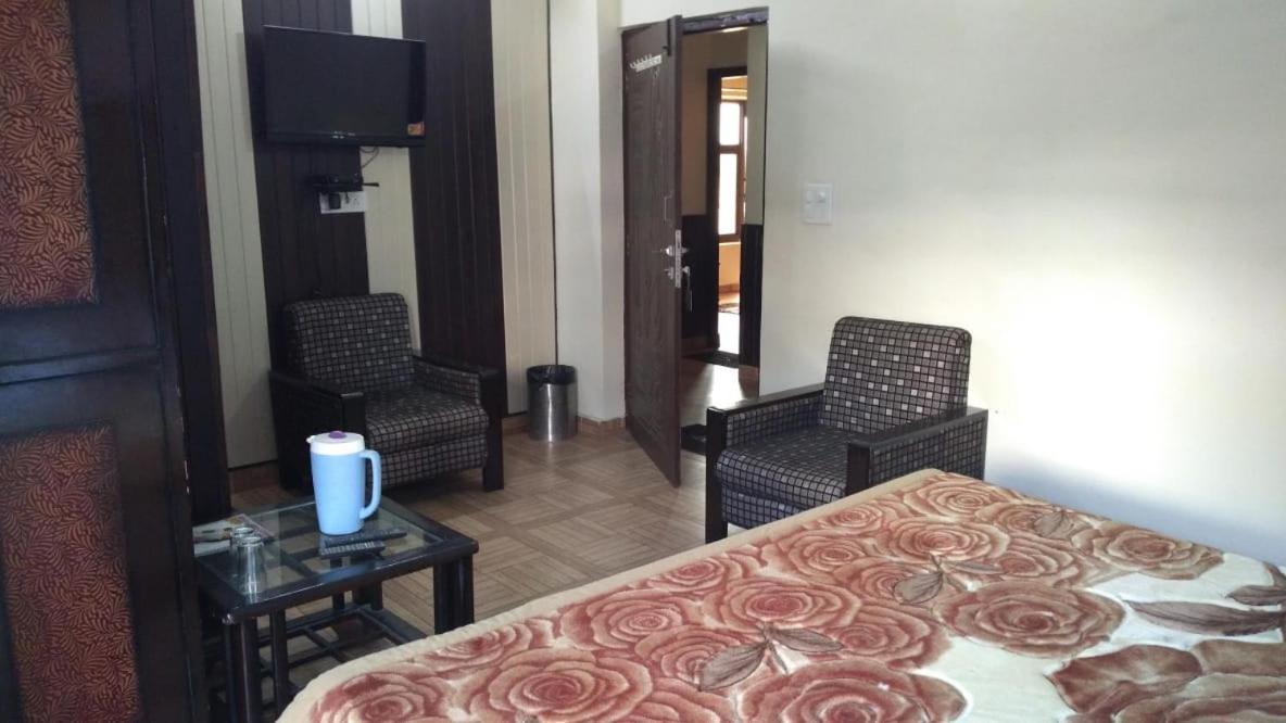 Hotel Vishla Palace By Uttarakhand Hotel Hospitality Narendra Nagar Eksteriør bilde