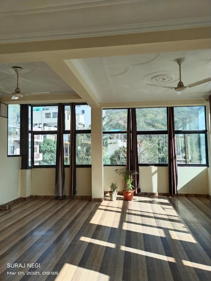Hotel Vishla Palace By Uttarakhand Hotel Hospitality Narendra Nagar Eksteriør bilde