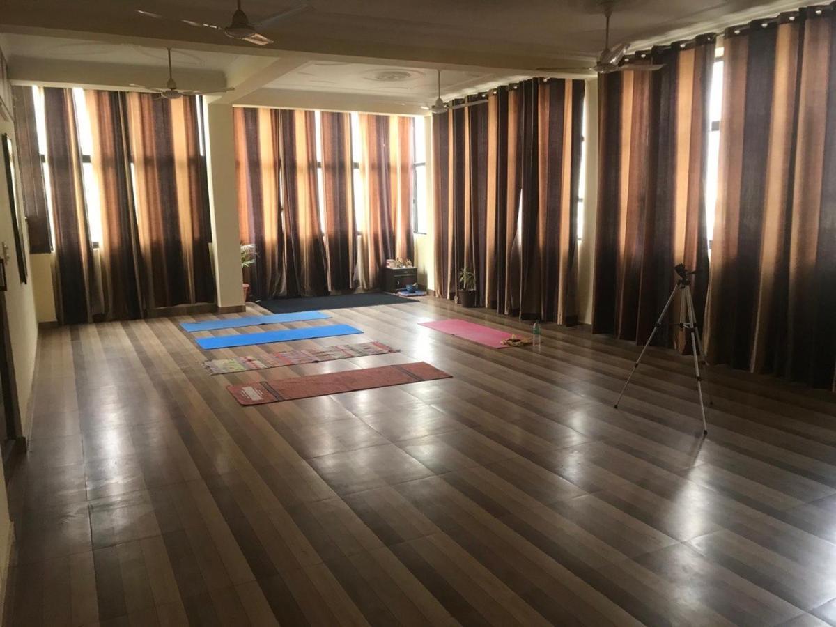 Hotel Vishla Palace By Uttarakhand Hotel Hospitality Narendra Nagar Eksteriør bilde